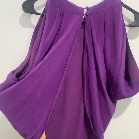 Bebe Open Back Top 💜💁🏻♀️ - Picture 3 of 7